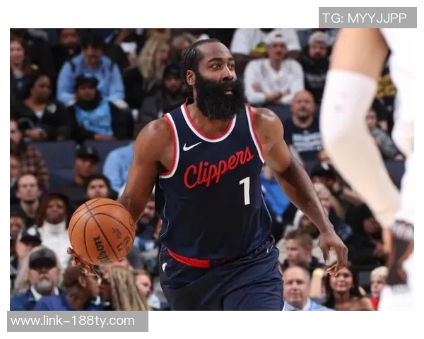 维拉纽瓦分析哈登与皮蓬的职业生涯差异与历史地位